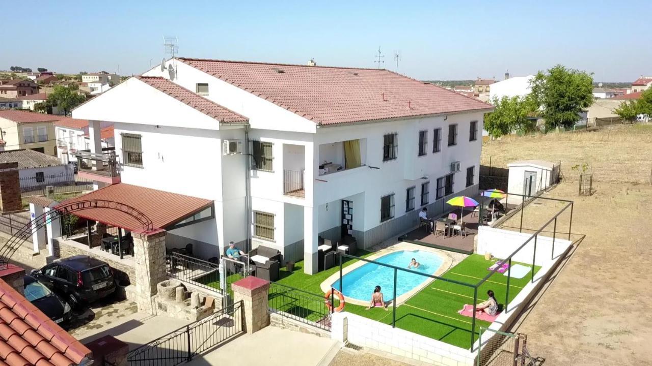 Apartamentos Estrellas De Monfraguee Torrejón el Rubio Extérieur photo