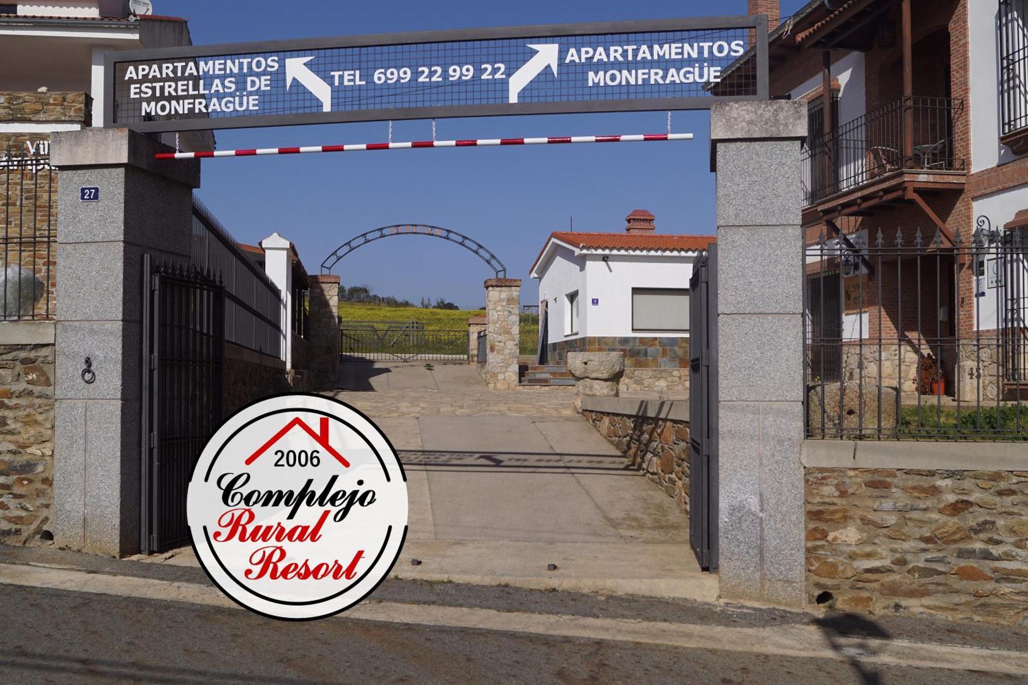 Apartamentos Estrellas De Monfraguee Torrejón el Rubio Extérieur photo