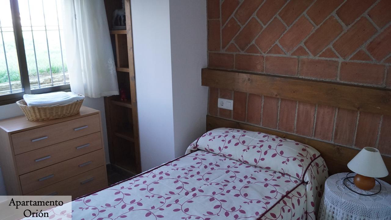 Apartamentos Estrellas De Monfraguee Torrejón el Rubio Extérieur photo