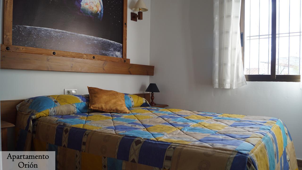 Apartamentos Estrellas De Monfraguee Torrejón el Rubio Extérieur photo