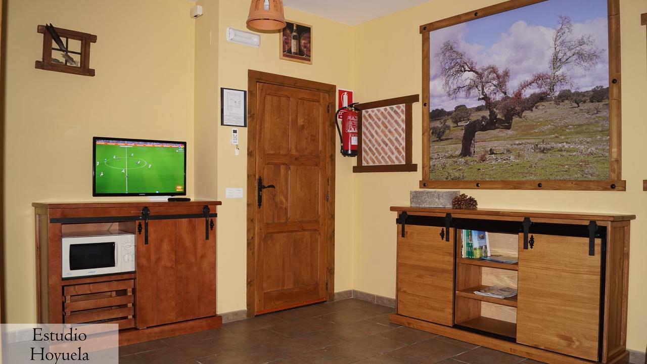 Apartamentos Estrellas De Monfraguee Torrejón el Rubio Extérieur photo
